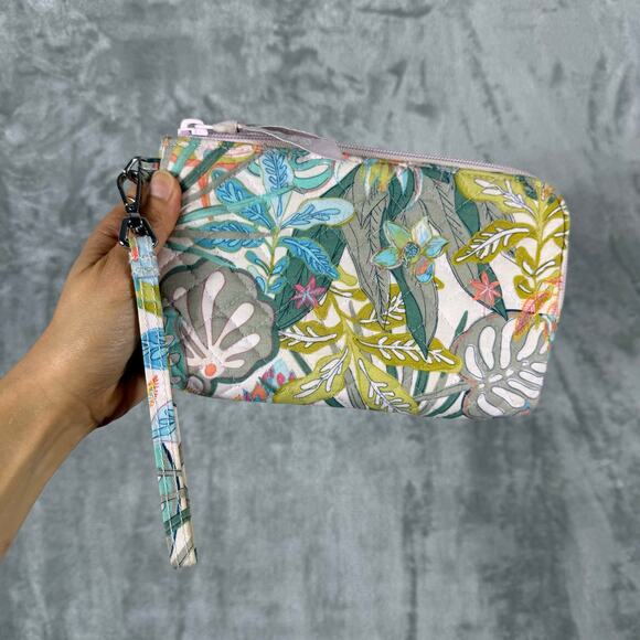 Vera Bradley Cotton Zip Around Wallet Clutch Rain Forest Canopy 8x5 - Picture 1 of 11